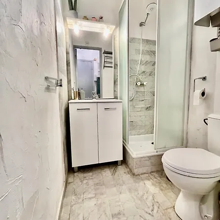 Oiseau Bleu Mole Port & Centre Cap D